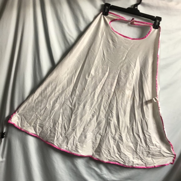 Silver pink trim Supergirl cape six flags Costume For Halloween or dress up - Picture 11 of 13